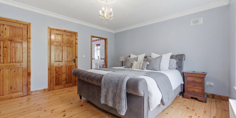 CI4A7590_reedit_60d2048e