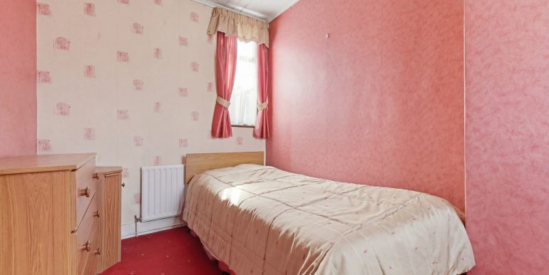 CI4A7900_declutter_91c3b63d